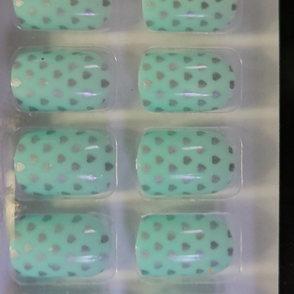 Fing'rs Edge Press-on Manicure nails - Picture 3 of 8